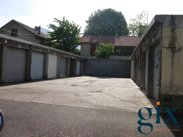Stationnement Location Grenoble   102€
