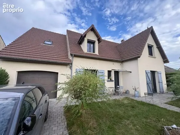 Maison spacieuse 10 pièces à vendre- Réf 336