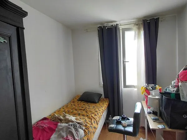 Studio meublé neuf ensoleillé, vue jardin, avec balcon Fontenay Village proche RER et Paris, fibre g