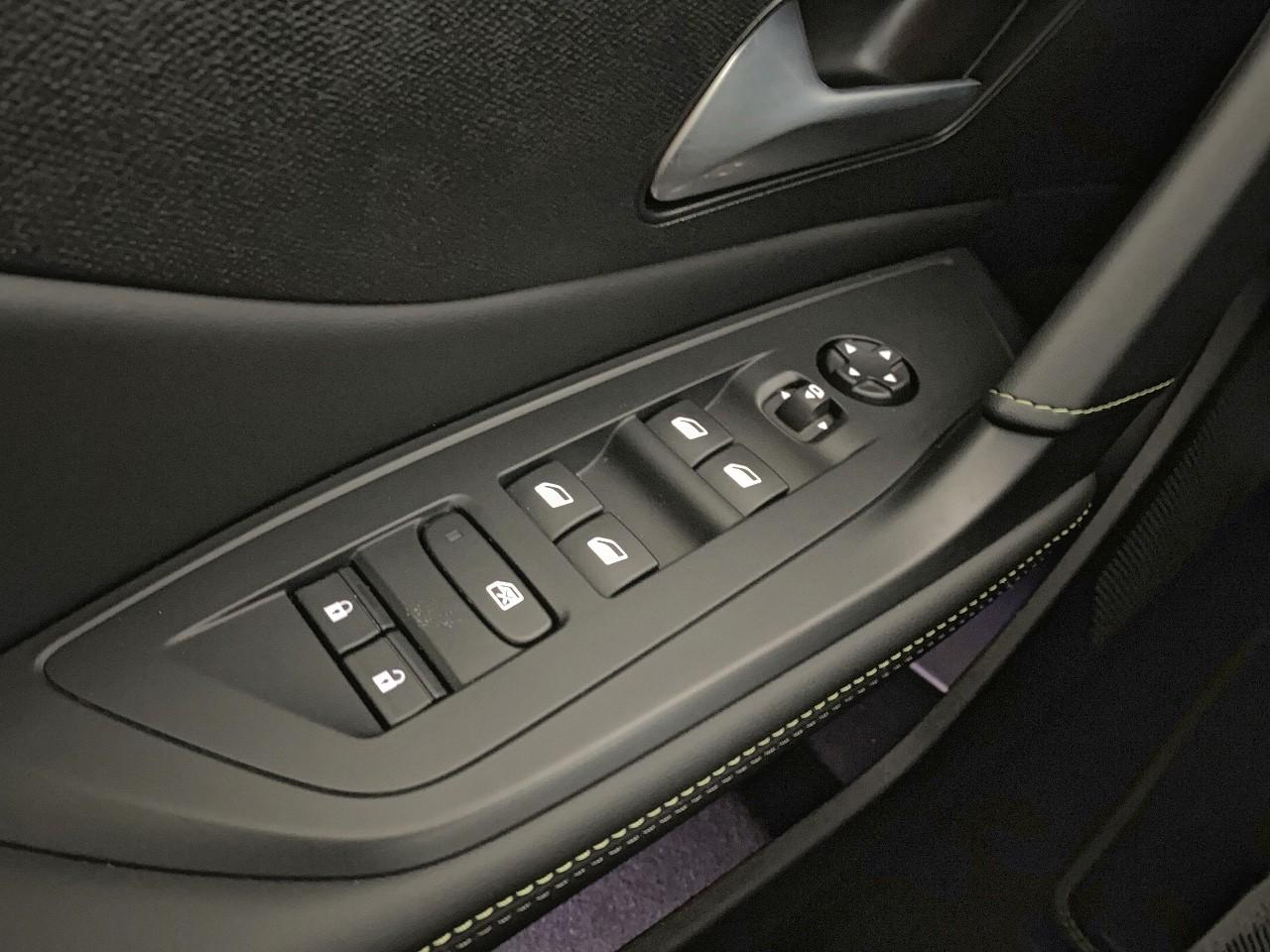 Peugeot 408 electrique 58 kwh 210 ch gt — photo 20