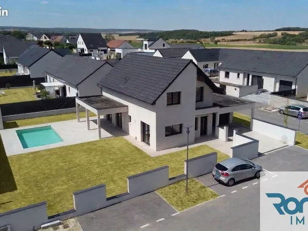 Propriété 5 pièces 166 m²