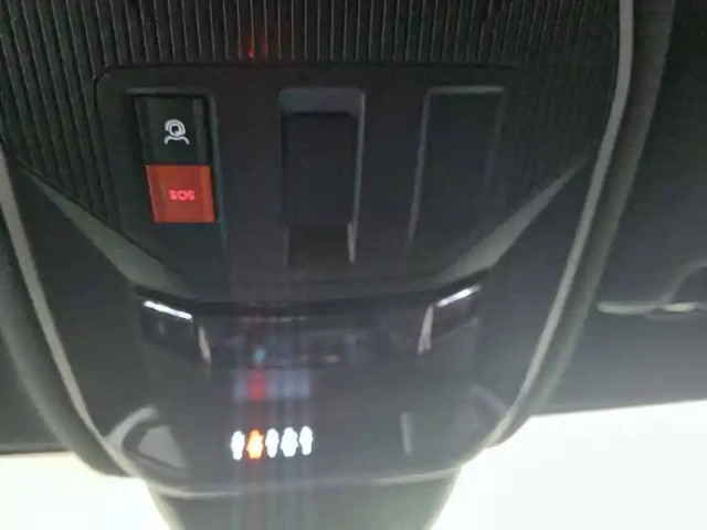 Peugeot 408 phev 225 e-eat8 — photo 29