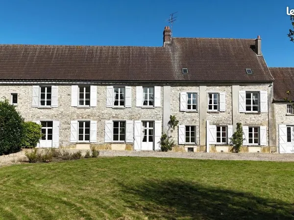 Maison 9 pièces 309 m²