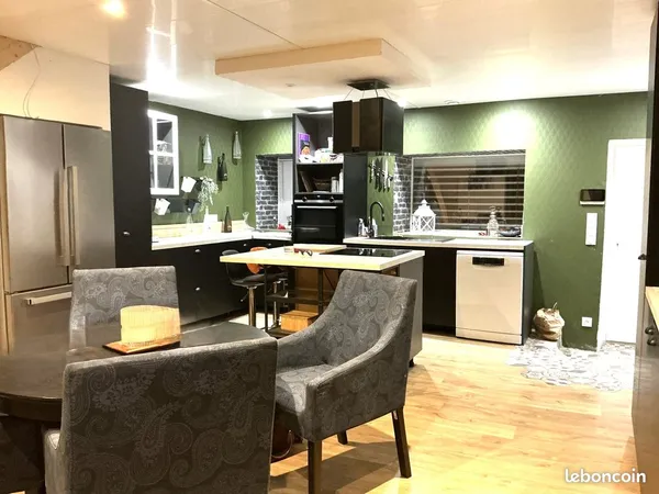 Maison 6 pièces 200 m²