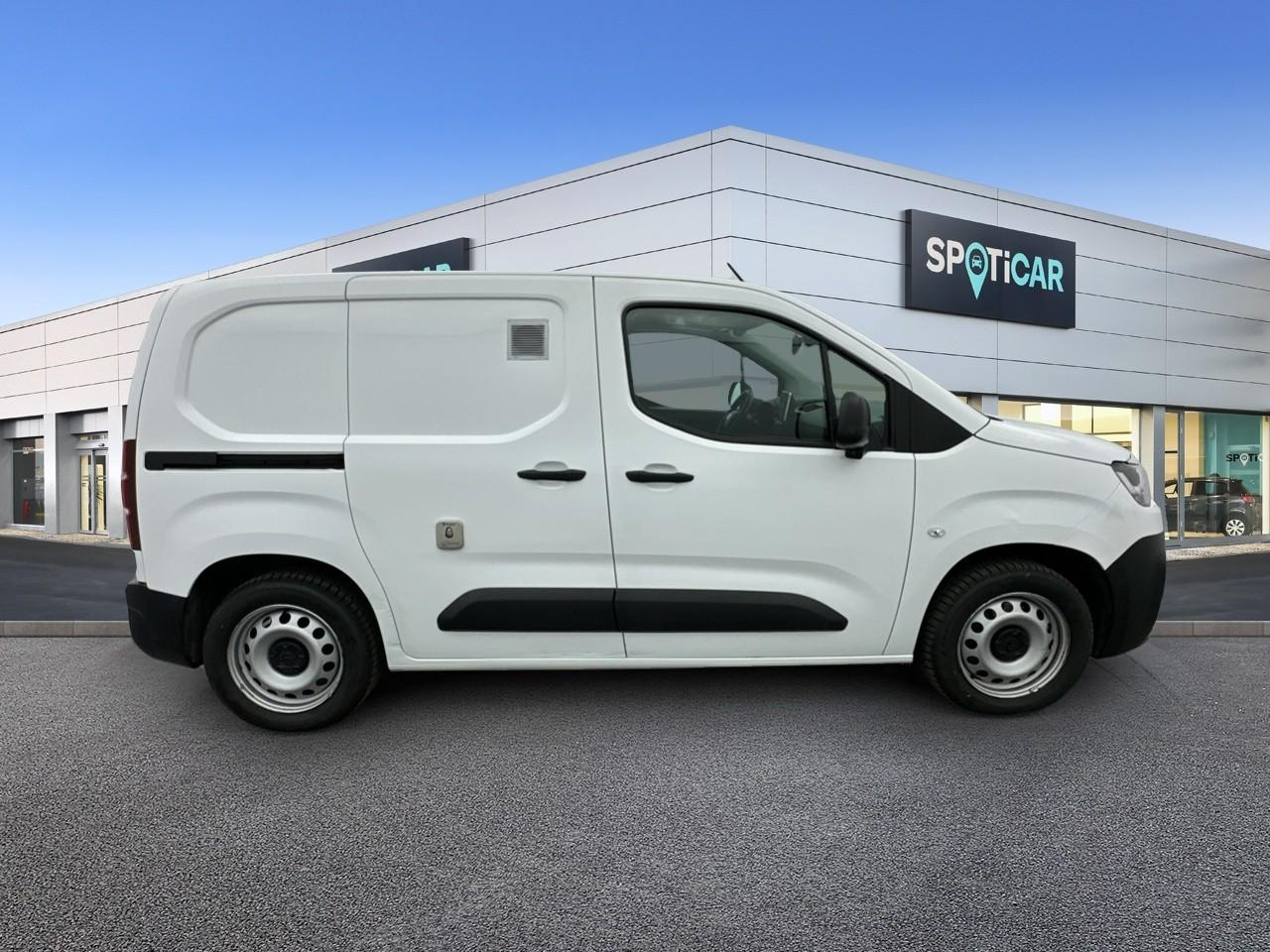 Citroën Berlingo van m 650 bluehdi 130 s&s eat8 driver — photo 4