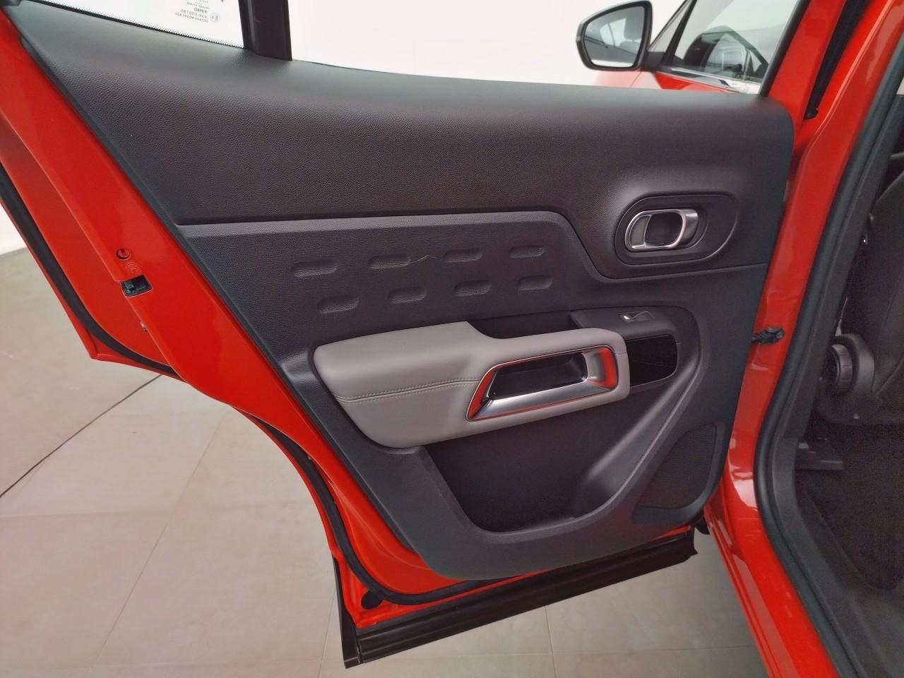 Citroën C5 Aircross hybride rechargeable 225 s&s e-eat8 feel — photo 24