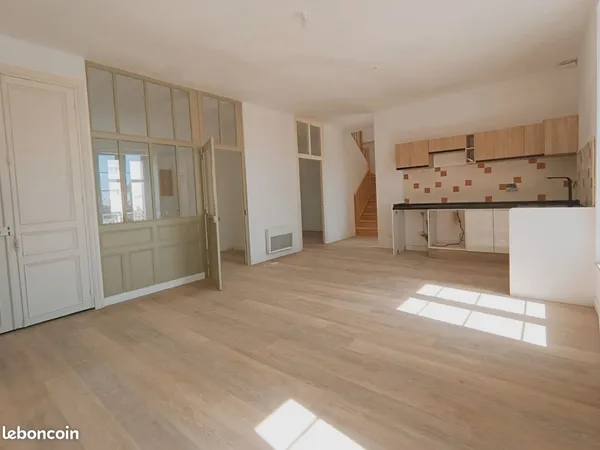 Centre-ville - Duplex rénové - 4 grandes chambres - DPE B
