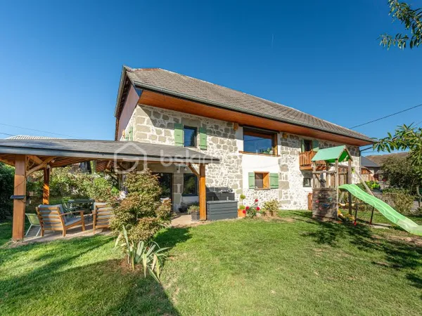 Maison 6 pièces 186 m²