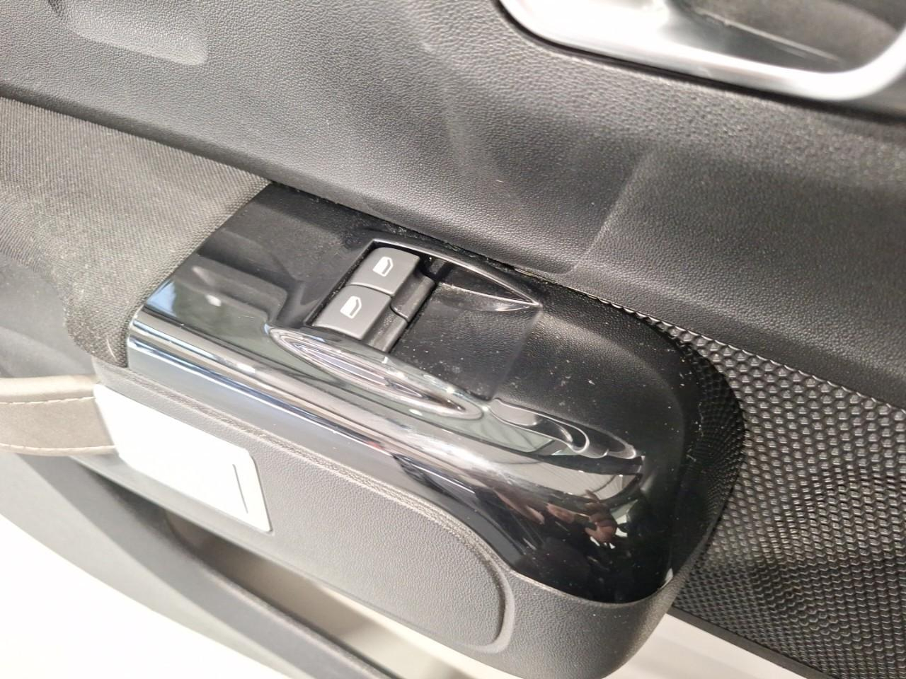 Citroën C3 bluehdi 100 s&s bvm6 shine business — photo 22