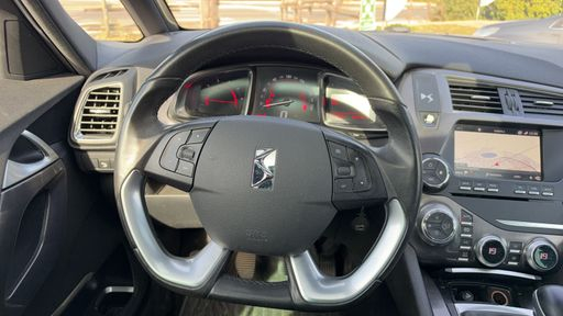 DS DS5 1.6 BlueHDi 120 - Business – 2017 – 143266 km – Diesel – Boîte Manuelle — photo 28