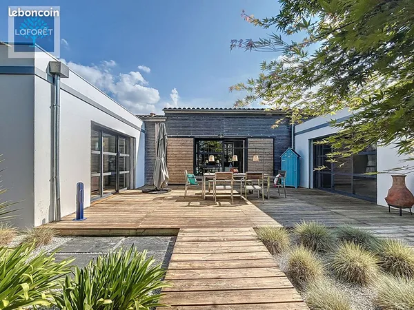 Maison 5 pièces 185 m²