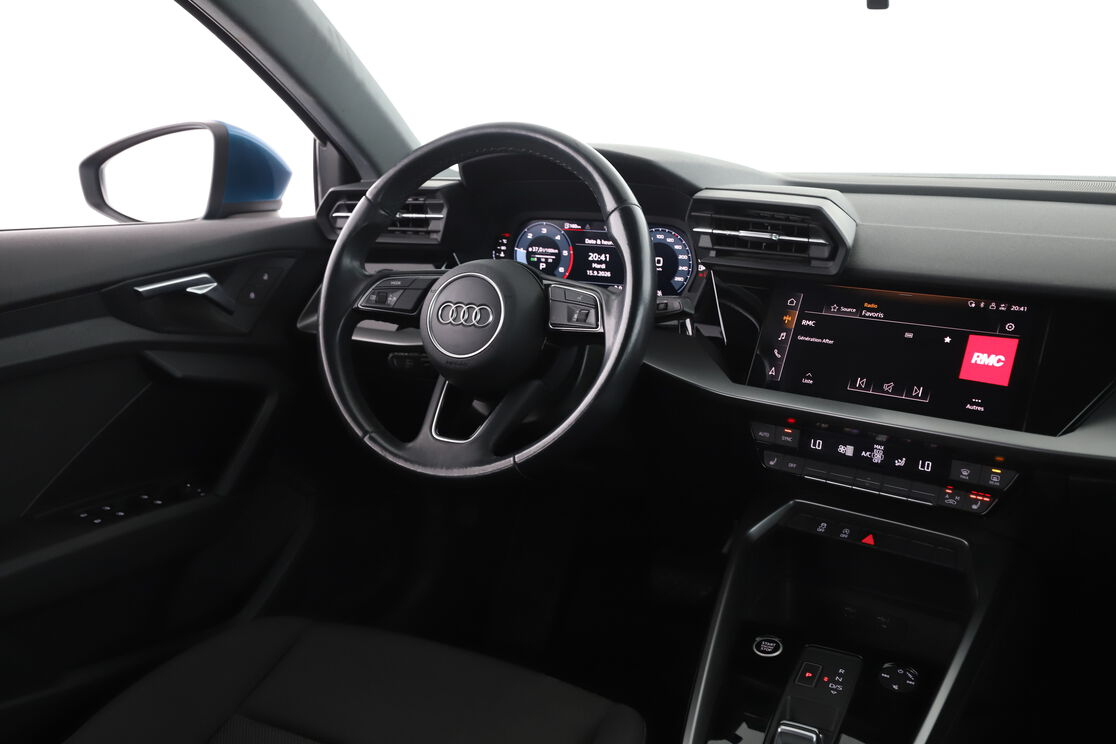 Audi A3 Sportback 30 TDI S Tronic 7 — photo 12