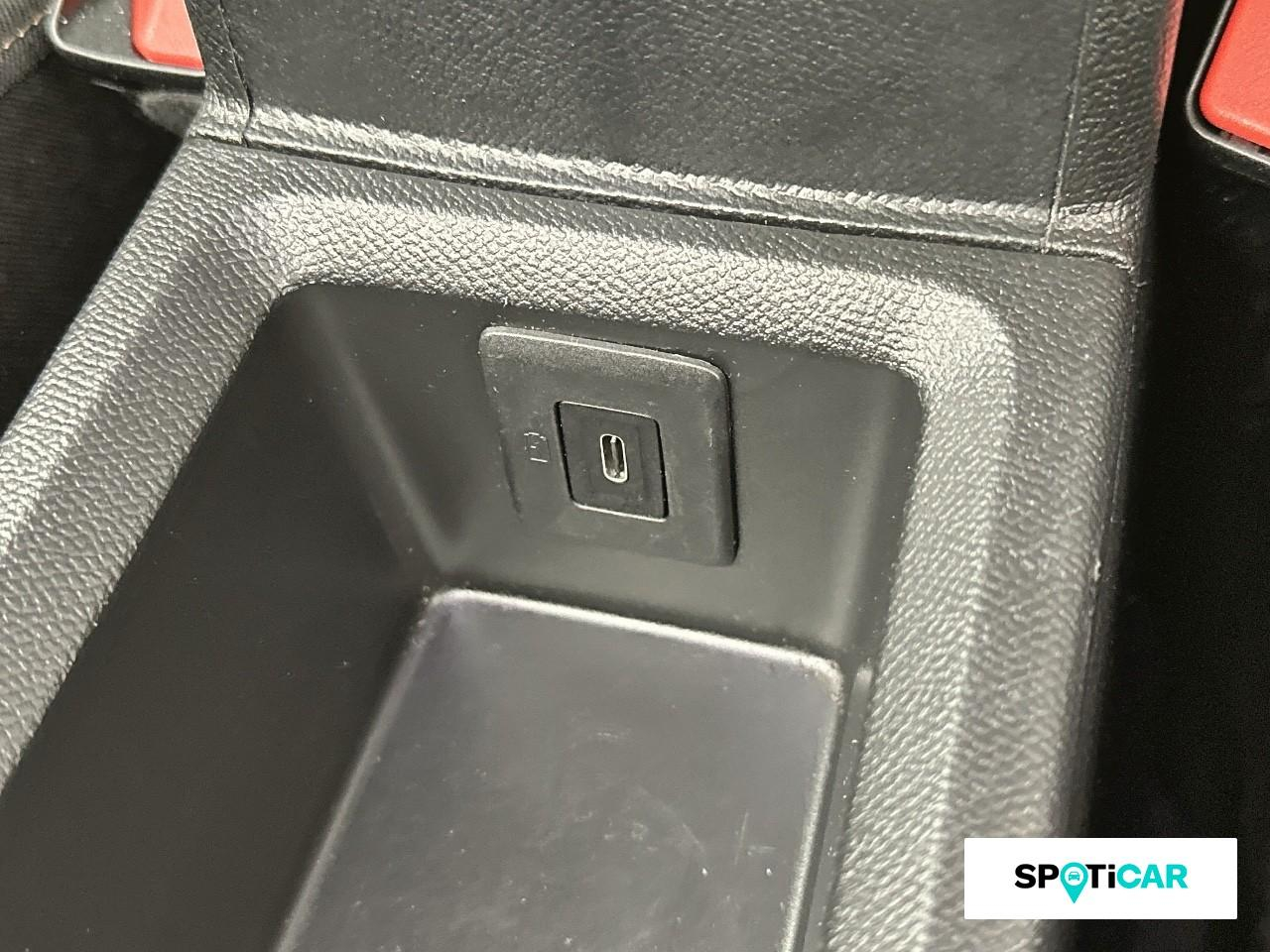 Citroën C3 Aircross 1.2 hybride 145ch plus e-dcs6 — photo 16