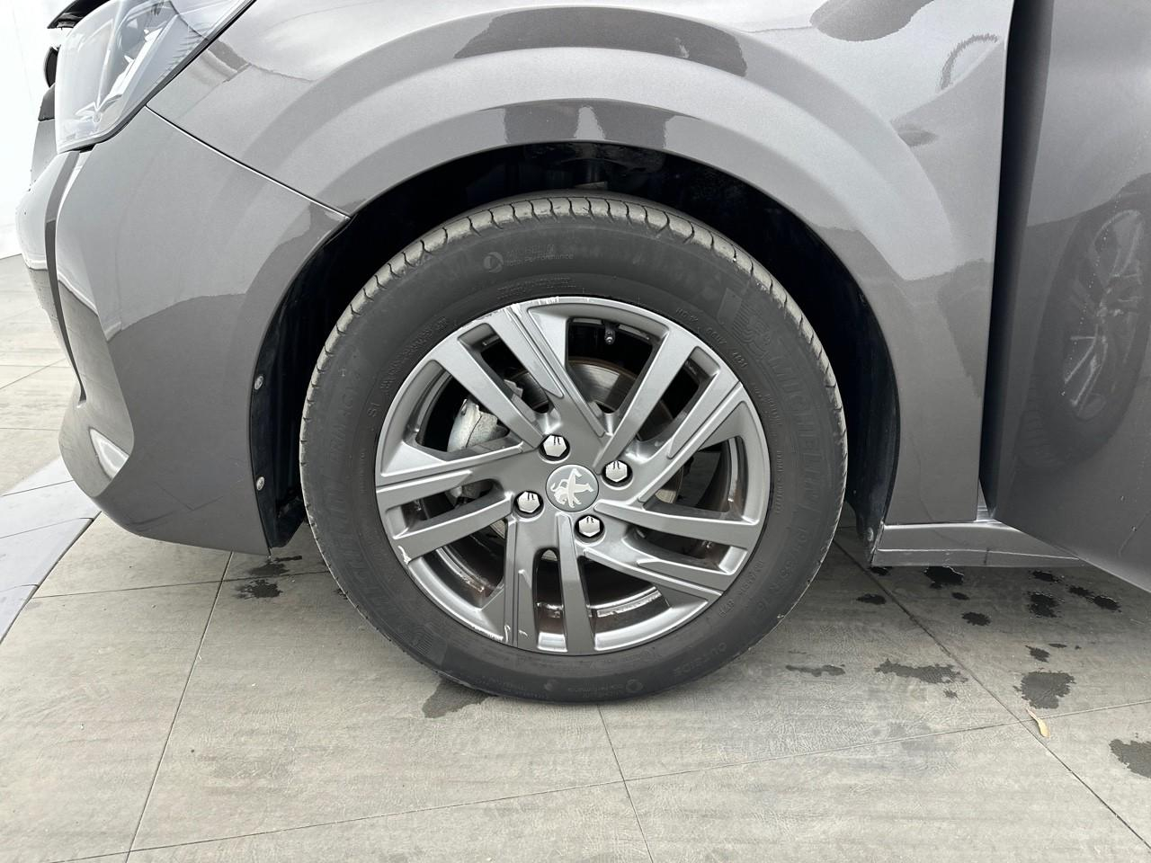 Peugeot 208 puretech 75 s&s bvm5 style — photo 14