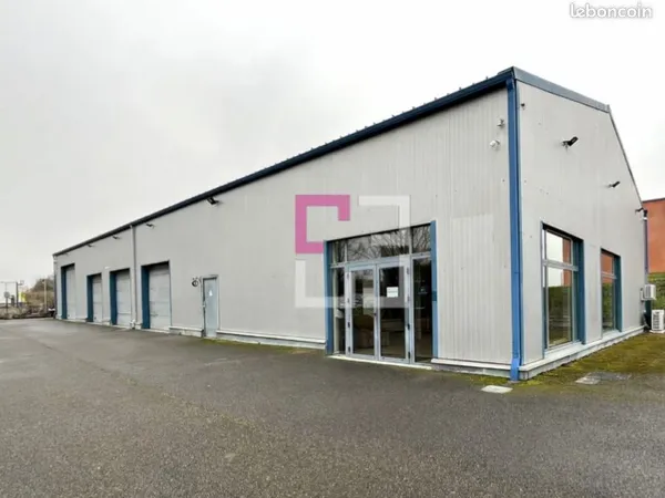 Entrepôt commercial à vendre