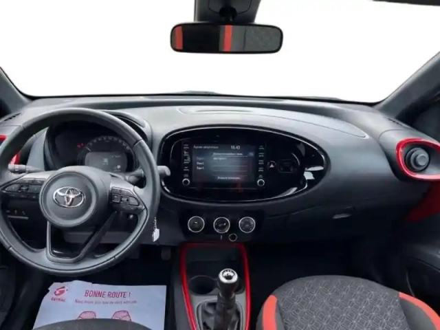 Toyota Aygo x 1.0 vvt-i 72ch design — photo 11