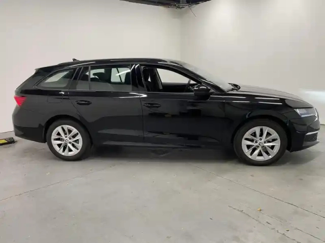Skoda Octavia combi 2.0 tdi 150 ch scr dsg7 — photo 5