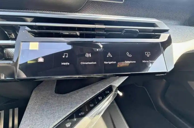 Peugeot 3008 plug-in hybrid 195 e-dcs7 — photo 14