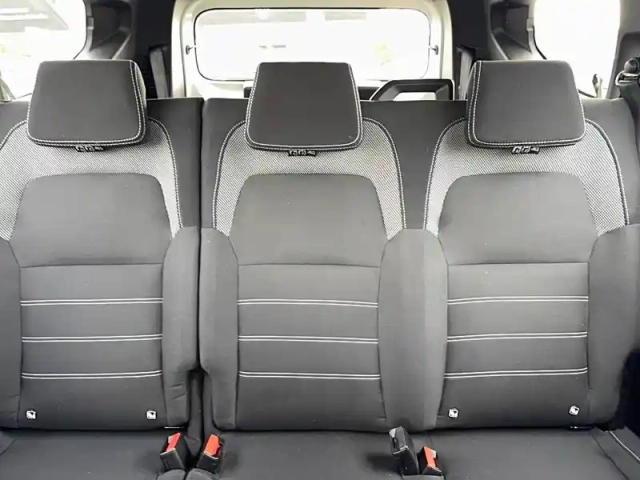 Dacia Jogger tce 110 7 places gsr2 — photo 10