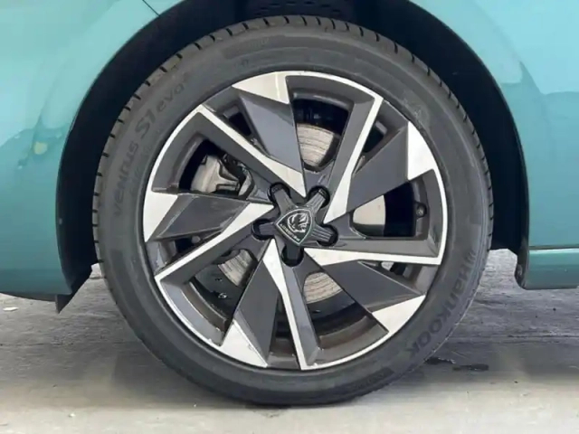 Peugeot 308 sw 1.2 puretech 130ch s&amp;s allure pack eat8 — photo 5