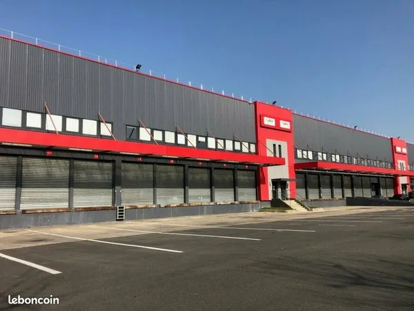 ENTREPOT - LOGISTIQUE 1718 m² LE BLANC-MESNIL