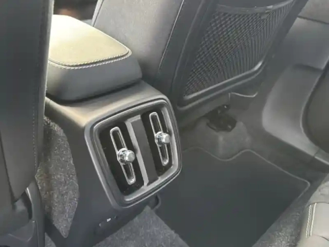 Volvo Xc40 b3 163 ch dct7 — photo 15