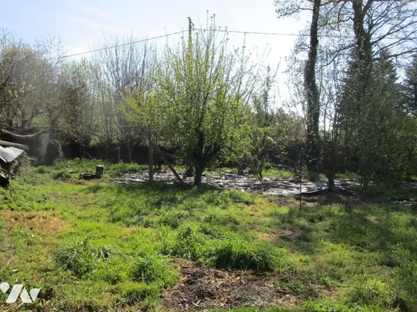 Terrain 628 m²