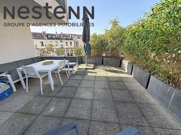 Appartement T3 - Grande Terrasse - Garage - Cave - Proche Tramway - Lyon 3