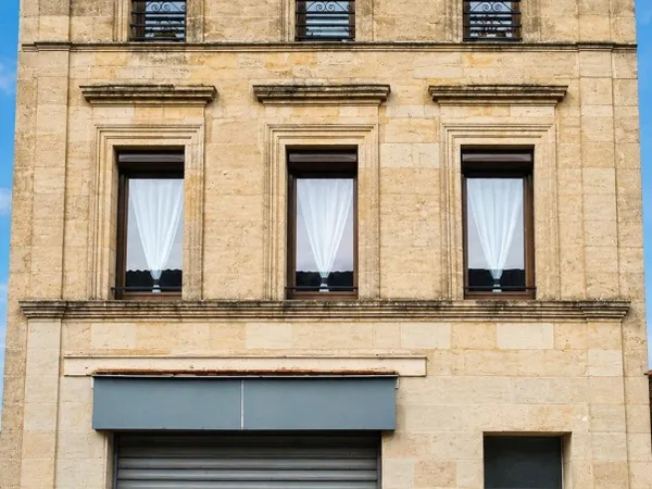 Immeuble de rapport avec revenus immédiats et potentiel d'augmentation