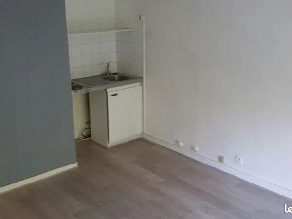 Studio 1 pièce 19 m²