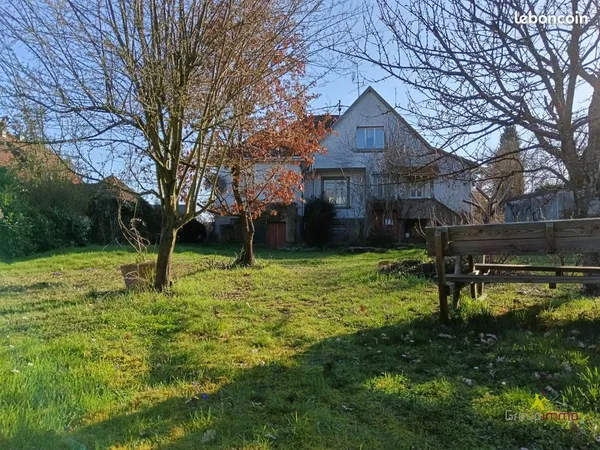 Maison 8 pièces 179 m²