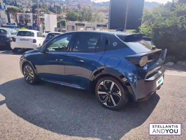 Lancia Ypsilon elettrica 156ch — photo 63