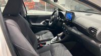 Toyota Yaris 116h Dynamic 5p MC24 — photo 15