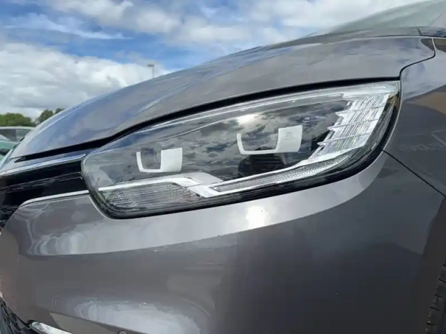 Renault Scenic grand  tce 140 edc — photo 26
