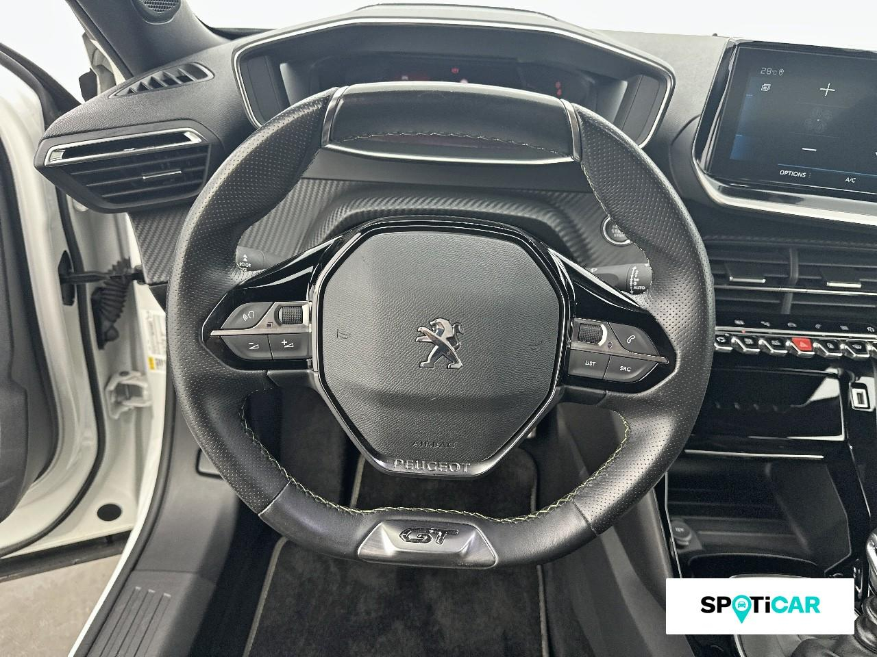 Peugeot 2008 1.2 puretech 130ch s&s gt — photo 12