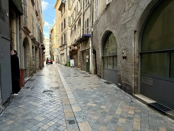 Local Commercial - 46 m2