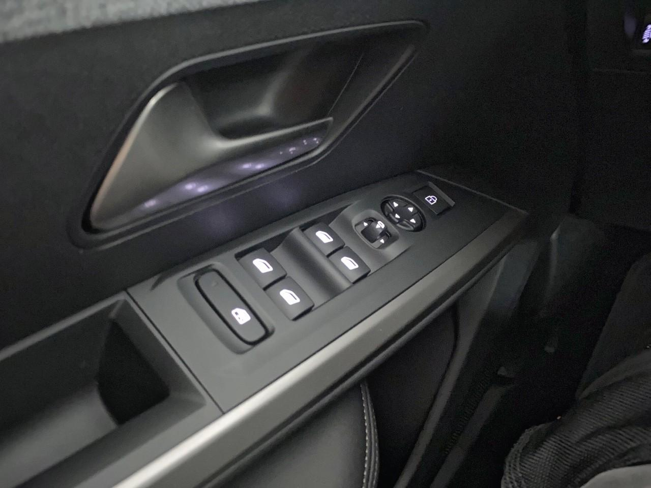 Peugeot 5008 hybrid 145 ch e-dcs6 allure — photo 20
