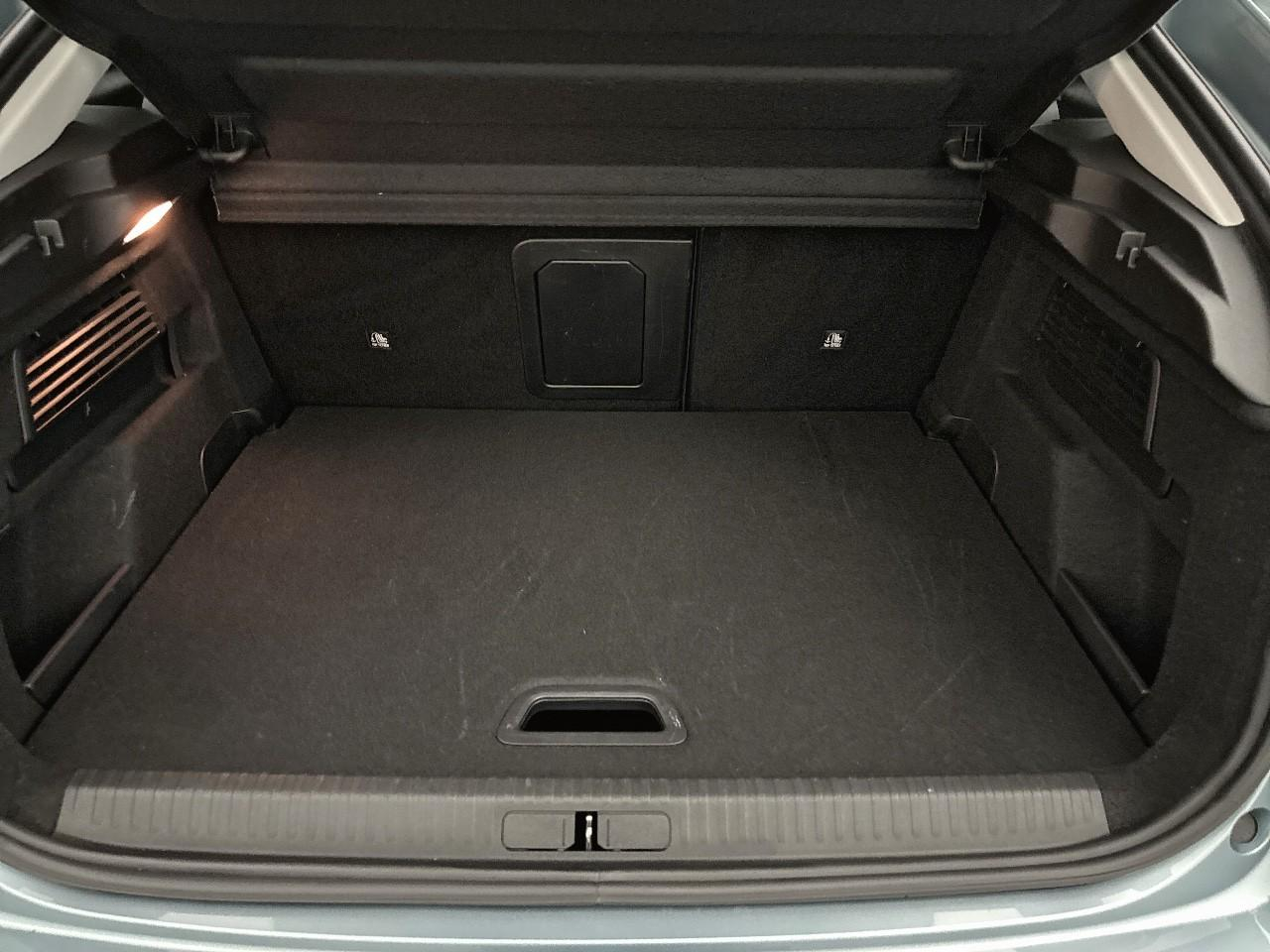 Citroën C4 puretech 130 s&s eat8 shine pack — photo 14