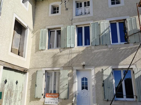 maison de village 4 pièces avec coure intérieur