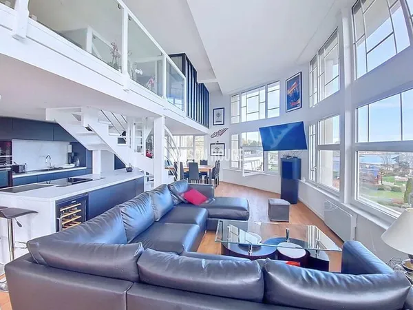 Appartement 7 pièces 187 m²