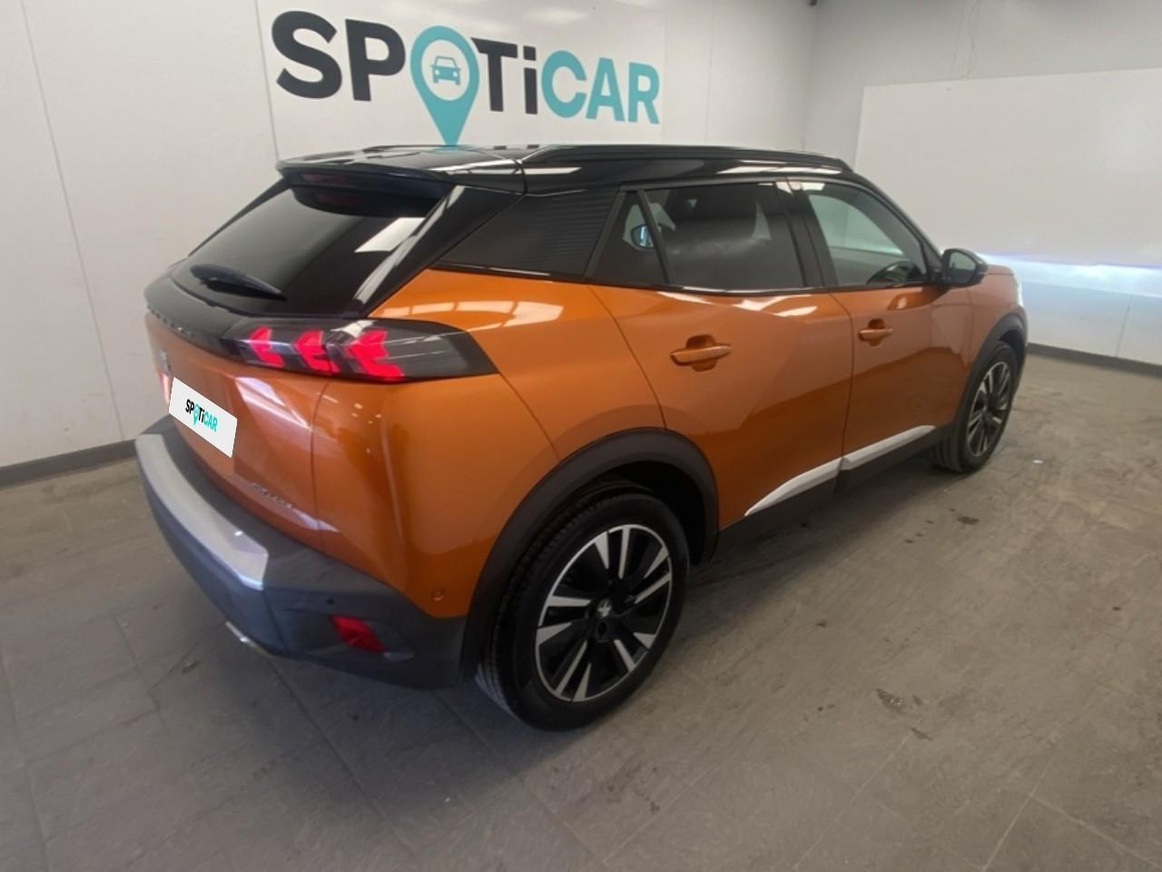 Peugeot 2008 puretech 130 s&s bvm6 gt line — photo 4