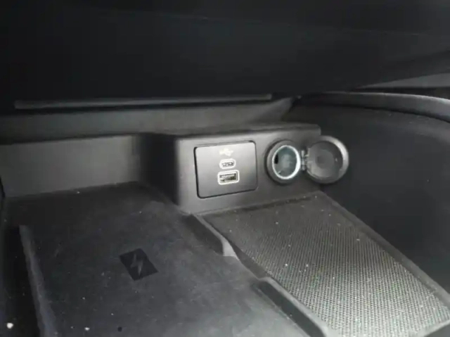 Ford Focus 1.5 ecoblue 115ch titanium x business bva8 — photo 8