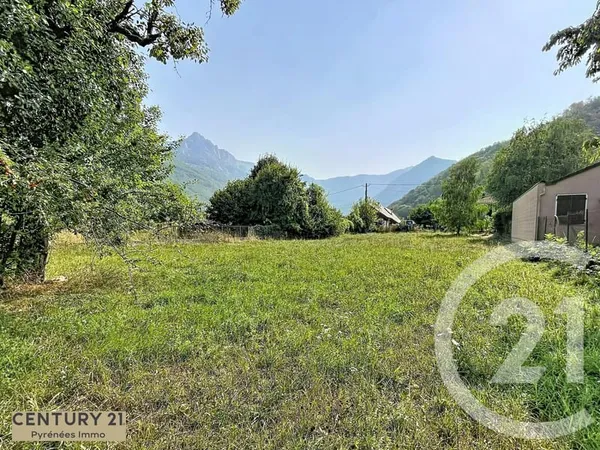 Terrain 1242 m²