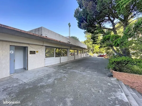 Bureaux, local commercial 352 m² Marseille