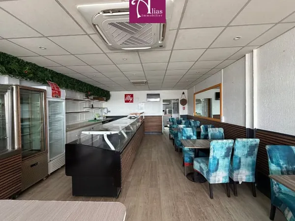 À louer - Local commercial pour restauration 75m2 - RDC - Vi