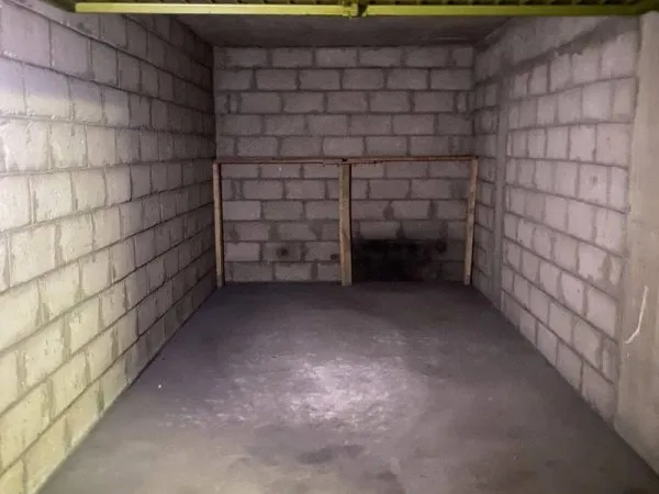 Parking 11 m²