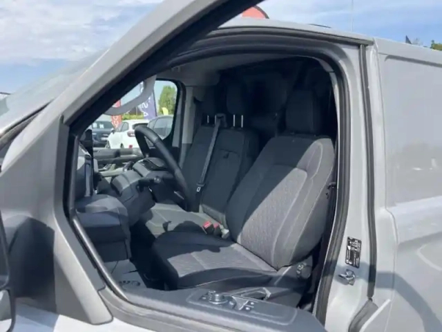 Ford Custom transit  fg 320 l1h1 2.5 duratec 232ch hybride rechargeable limited cvt — photo 10