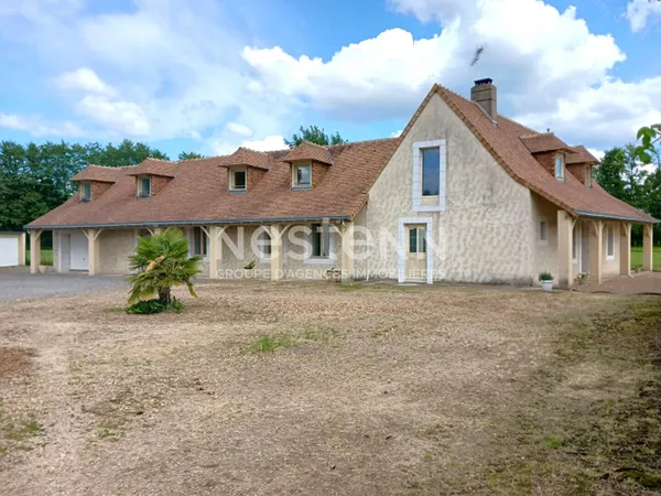 Maison à Vendre à 8 km de LA FLECHE