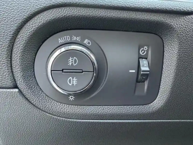 Opel Grandland 1.2 turbo 130 ch auto elegance business — photo 12