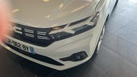 Dacia Sandero 1.0 TCe 90ch Expression — photo 17